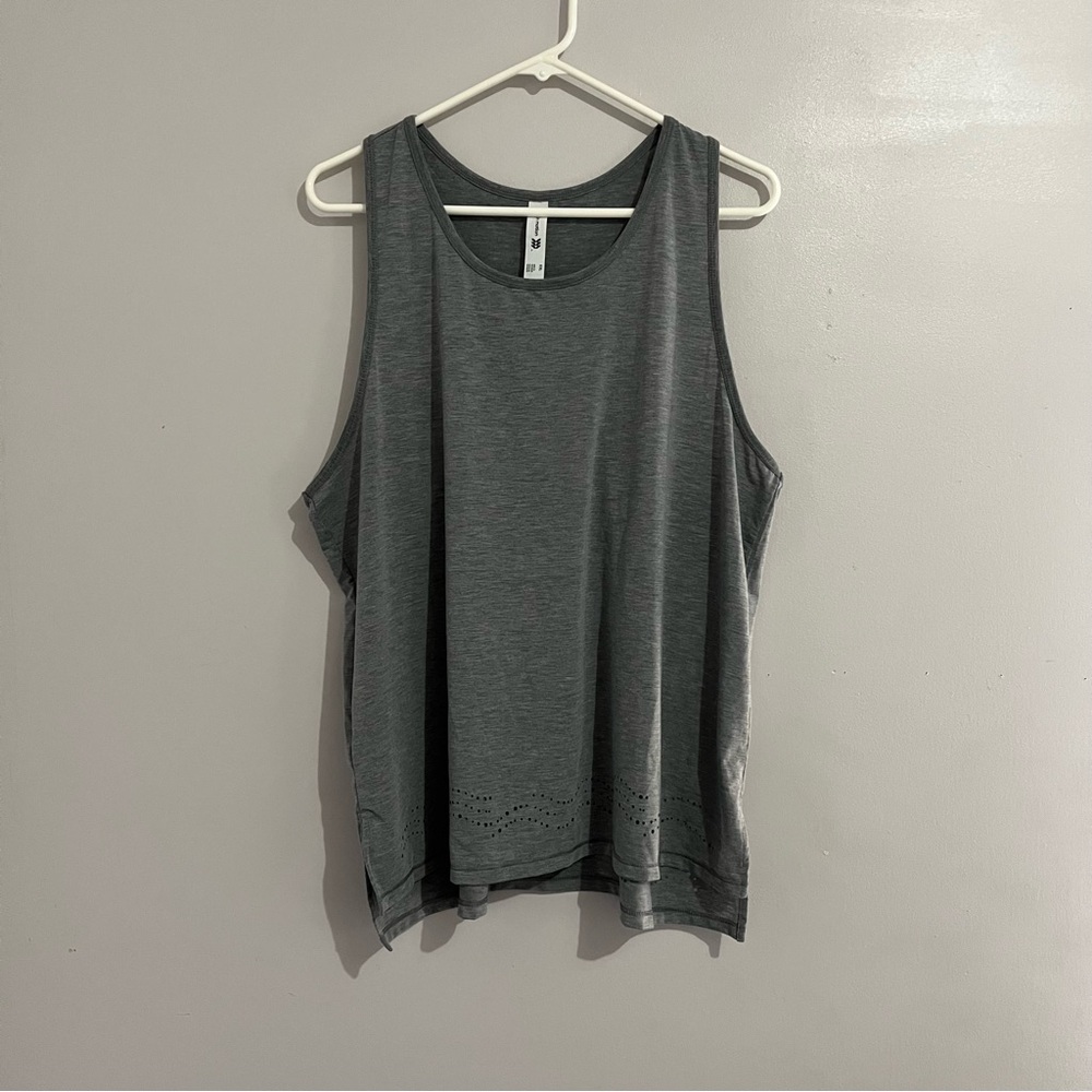 All in Motion Gray Sleeveless Boxy Tank Top XXL laser cut detailing women’s